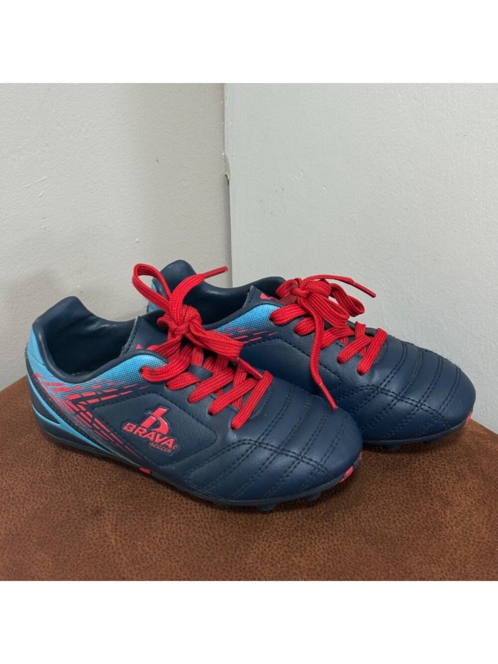 Brava Kids Boys SZ 12 Soccer Cleats Navy Blue Red Lace-Up Athletic Shoes